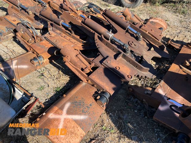 Lot 30-2508 - (1) 12' Belly Plow /  Under belly scraper, comes with all the components. Municipality owned, seller will load.