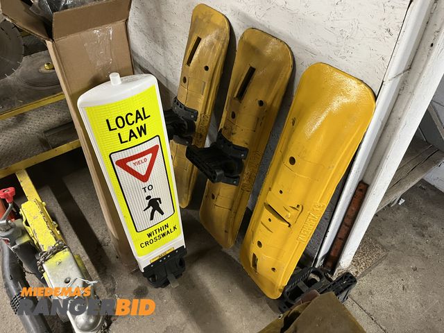 Lot 30-44400 - (3) Quick Kurb Yield to Pedestrian Signs and Bases