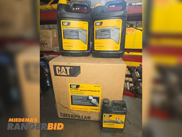 Lot 30-5007 - CAT, coolant, hydraulic oil, additive