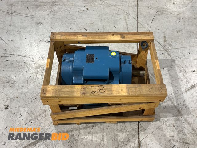 Lot 30-28 - New 20HP Electric Motor, WEG Z020150T3J041613 Electric Motor 20HP 1465RPM 380V 3PH 265T FR 2581803SC...
