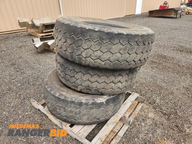 Lot 30-1607 - (3) Used 385/65/22.5 Steer Tires