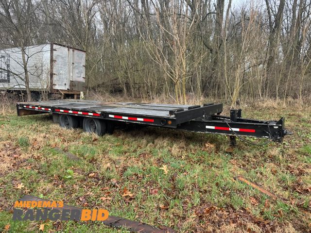 Lot 30-6165 - 1997 Trailer King Trailer Equipment Trailer null