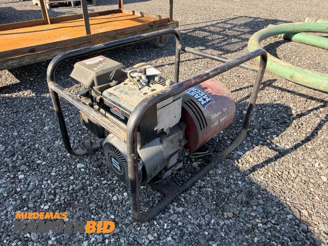 Lot 30-4235 - Master Mechanic MM3000 Generator Gas Powered Recoil Start