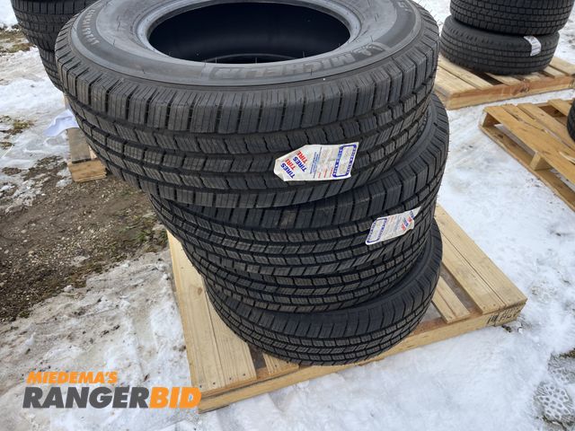 Lot 30-4258 - Set of (4) Michelin LTX M/S2 245/75R17 Tires