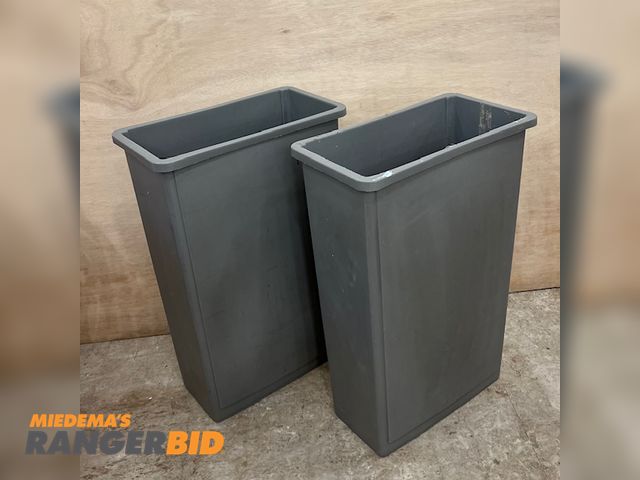 Lot 30-06 - 2 unknown Plastic Commercial trash can