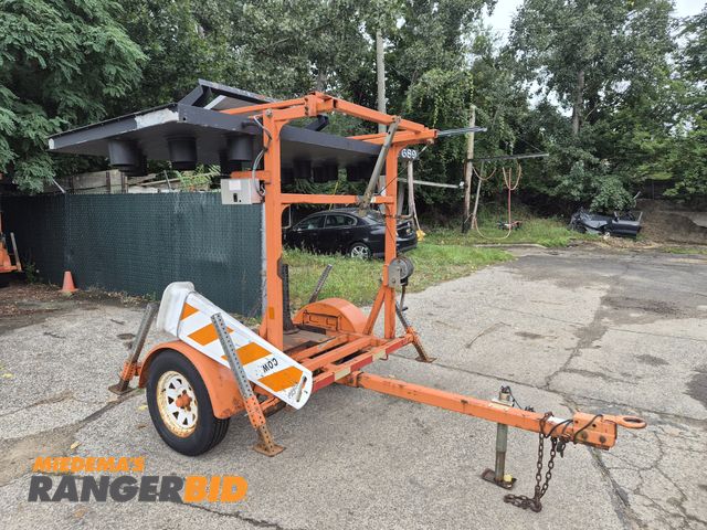 Lot 30-3205 - Trailer Mounted Arrow Board