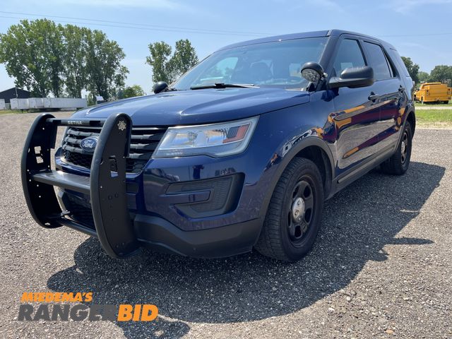 Lot 30-1553 - 2016 Ford Explorer with a 3.7L V6 DOHC 24V engine. Police AWD