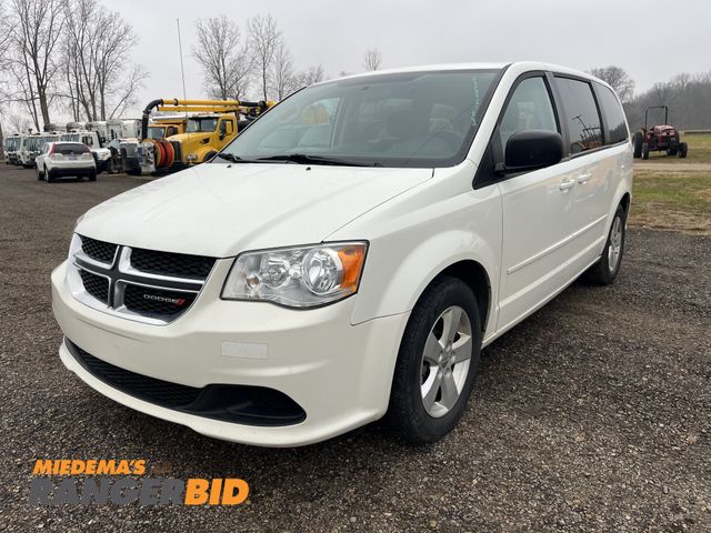 Lot 30-1118 - 2013 Dodge Caravan SE Mini Van FWD