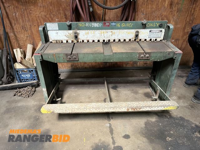 Lot 30-1016 - Enco FS-5216 Shear