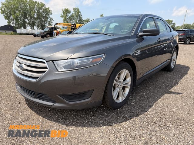 Lot 30-3435 - 2017 Ford Taurus Sedan FWD