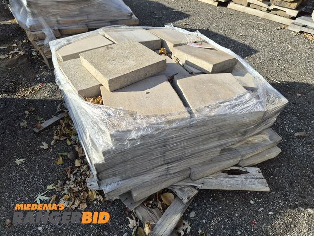 Lot 30-3102 - Belgard Pavers, approx. 50 sq. ft