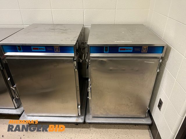 Lot 30-3016 - 1 Royalton Foodservice Equipment SSRSH-2016 S.W.H. Food Warming Unit See pics for dimensions. One works, one does not. Municipality owned. Buyer is responsible for removal.