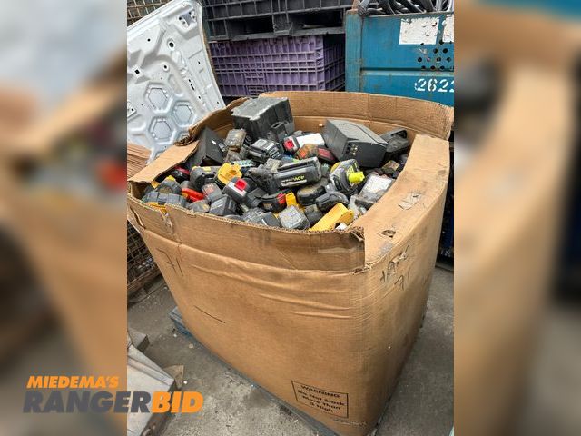 Lot 30-10431 - Box of Batteries for Tools.
Whole box sold as is.