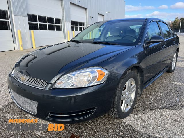 Lot 30-4240 - 2016 Chevrolet Impala Limited Sedan FWD