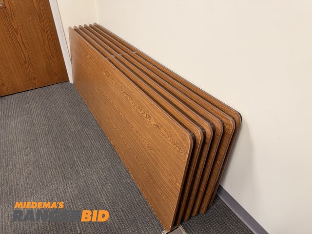Lot 30-3693 - Samsonite Fort Smith Folding Tables (6) Table