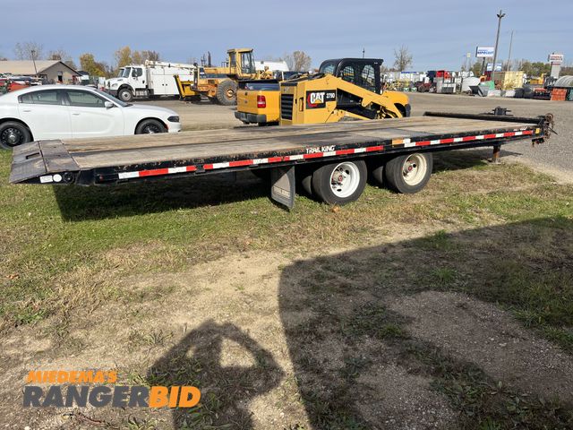 Lot 30-1943 - 2017 Trail-King TKT40 Tilt Deck