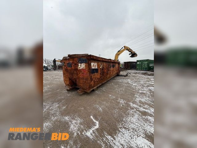 Lot 30-10160 - 30 YARD ROLL OFF CONTAINER DUMPSTER