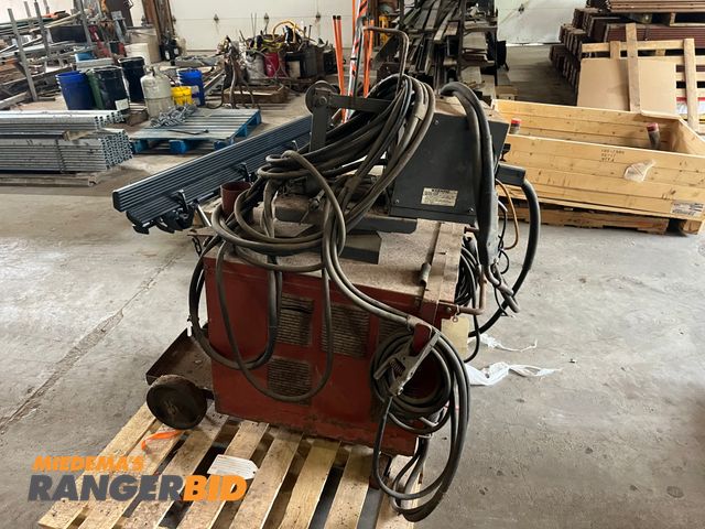 Lot 30-3903 - Lincoln Idealarc DC250 Combination Welder