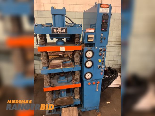 Lot 30-302654 - Wabash 35-221-SMX Wabash  hydraulic press 
480 v 3 phase 
35 ton force