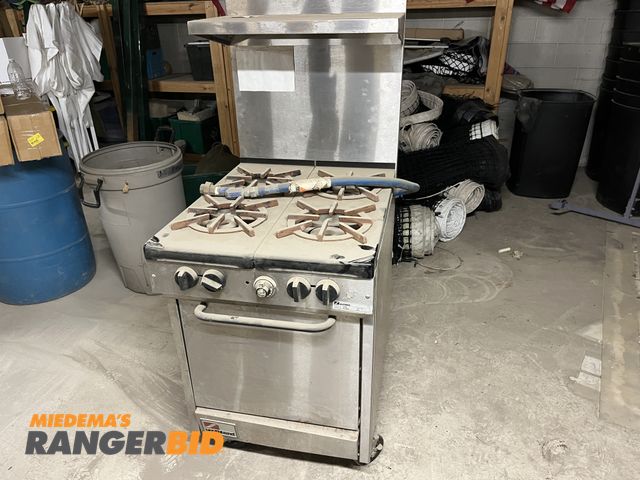 Lot 30-4967 - Southbend X324E Stainless Steel Commercial Stove