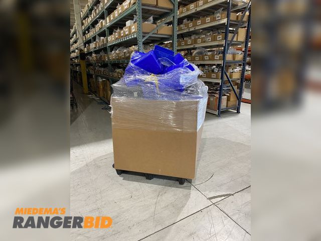 Lot 30-215MV - Pallet of Misc Plastic Bins and Totes