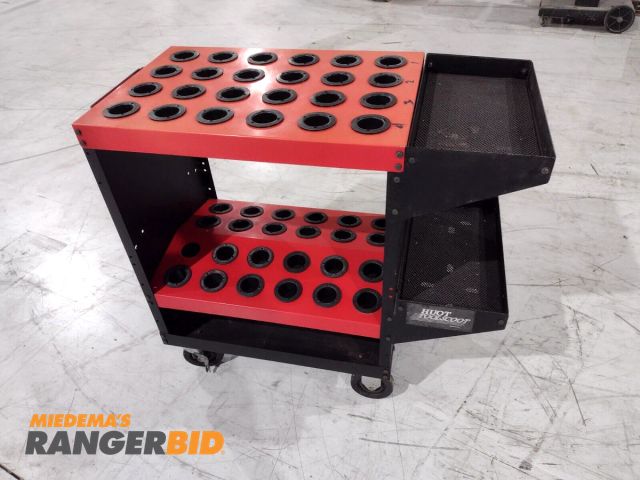 Lot 30-54 - Huot 13940 ToolScoot 48 Tool Capacity 4 Taper Size CNC Tool Cart

Seller will assist with loading. F...