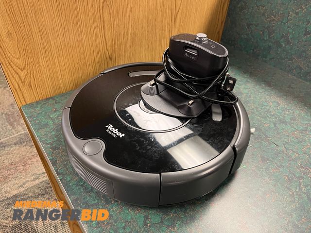Lot 30-4091 - 1 IRobot Roomba