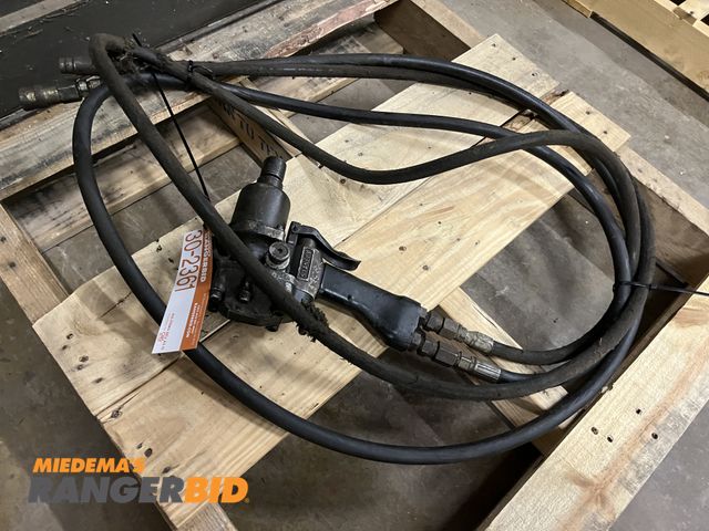 Lot 30-2361 - Stanley Hydraulic Impact