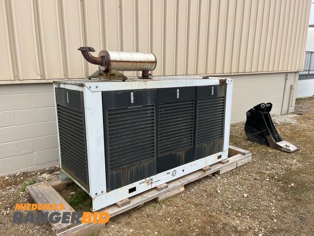 Lot 30-2946 - Spectrum Detroit Diesel 70GS Natural Gas Generator