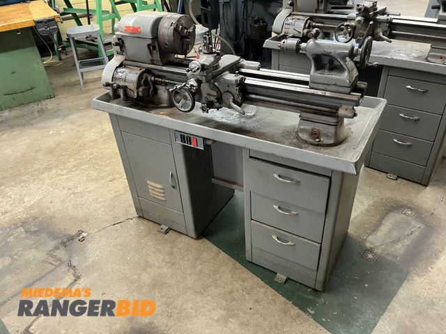 Lot 30-1088 - South Bend CL 370ZD Lathe
