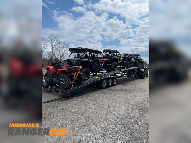 Lot 30-4872 - 1995 SMP . Car Hauler