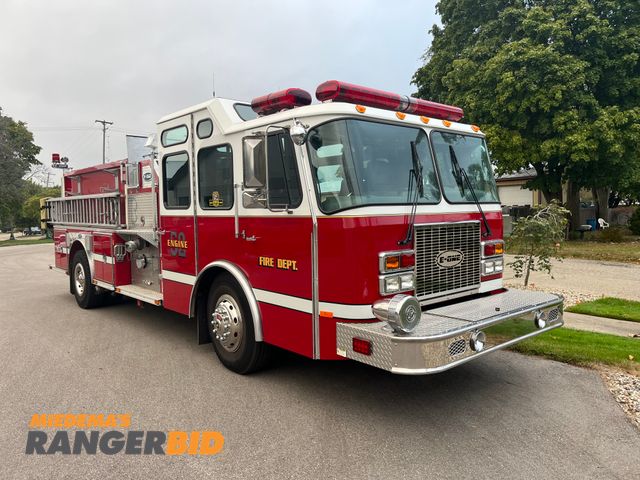Lot 30-2949 - 1999 Emergency One Cyclone Custom top mount pumper Fire Truck