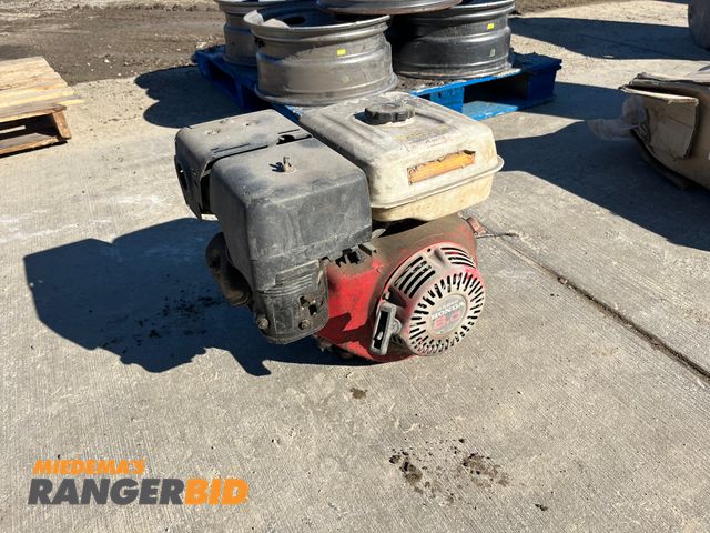 Lot 30-3726 - Honda GX240 8.0hp Gas Powered