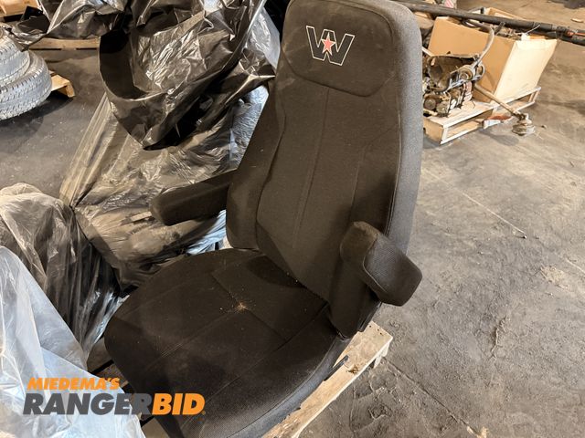 Lot 30-3854 - Western Star Seats (3) Appear to all be driver seats