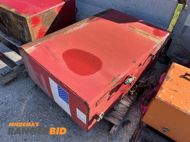 Lot 30-1840 - Fuel Tank See pics for sizes