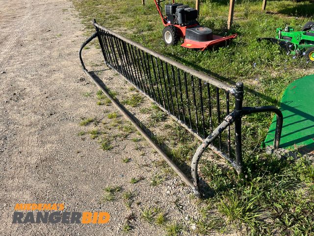Lot 30-361 - Metal Bike Rack