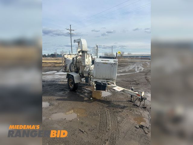 Lot 30-10278 - 2012 Bandit UC 200 Wood Chipper Runs and Operates