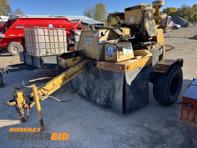 Lot 30-2002 - Vermeer 665B Stump Grinder