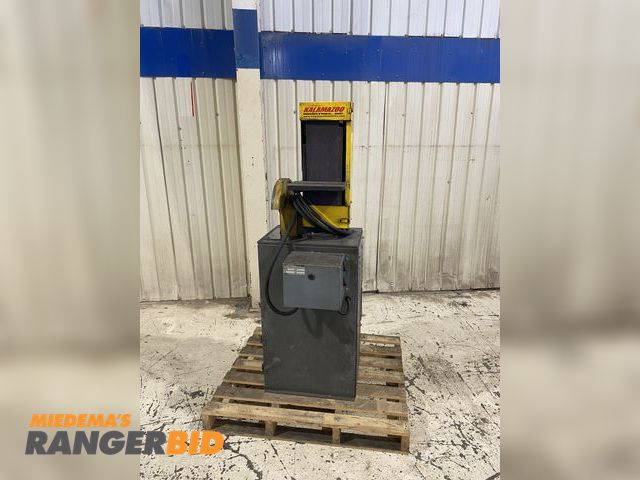 Lot 30-232MV - Kalamazoo 6-inch Belt Sander