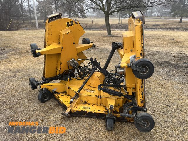 Lot 30-4589 - Trackless MT M14 14' Batwing Mower PTO Powered