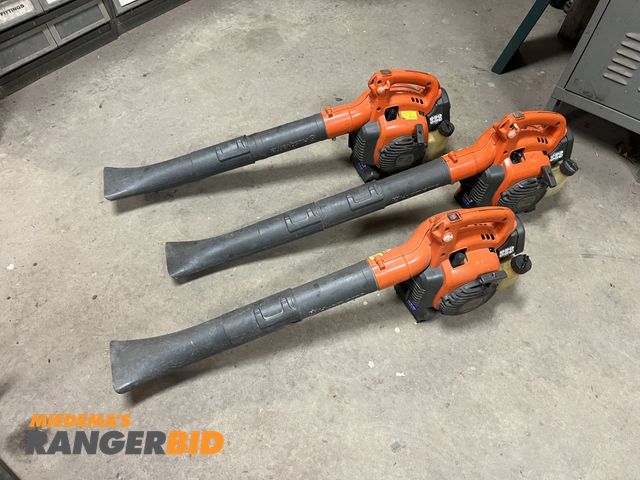 Lot 30-4542 - 3 Husqvarna 125B Hand-held Blower Gas Powered Recoil Start