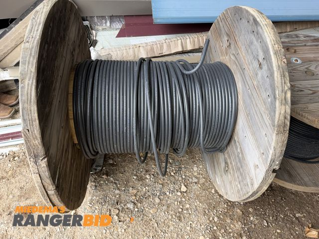 Lot 30-5762 - (1) partial spool of 1 gauge XLPE, Type Use 2 or RHH or RHW-2, SRGRII, 600V copper cable.
