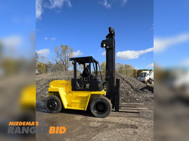 Lot 30-10752 - Hyster H165XL Forklift See Video for Operation