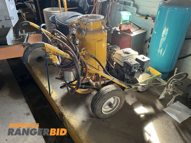 Lot 30-1890 - Kelly-Creswell HDC  Paint Sprayer / Line Striper Portable Gas Powered Recoil Start