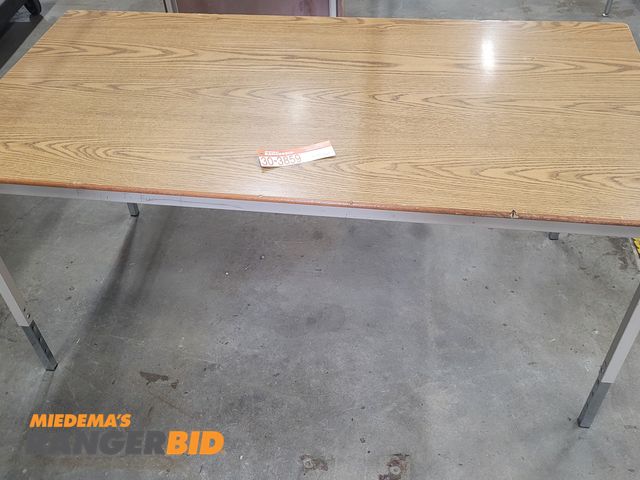 Lot 30-3859 - 24 Tables with adjustable legs Wood Like Top / Metal Leg Tables