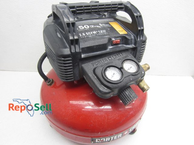 Lot 31-1200 - 6 Gal/150 PSI Porter Cable Compressor - Powers On &amp; Builds Pressure