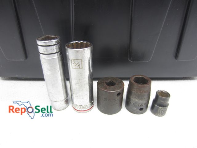 Lot 31-8145 - Lot of Various Size Sockets: Snap-On, Kobalt, MAC, Husky, etc. - 5gal Tote w/Lid INCLUDED