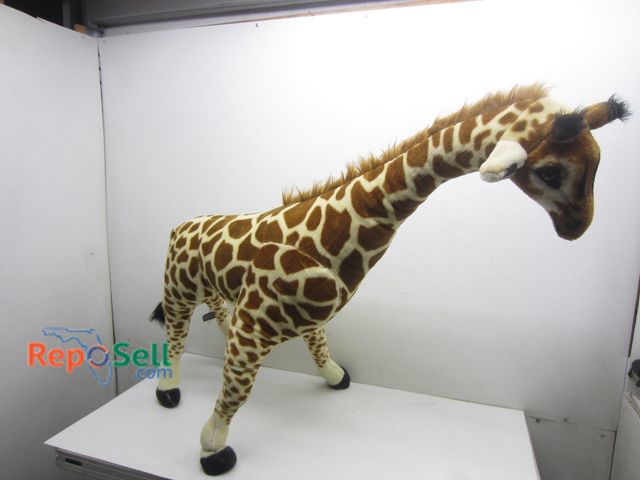 Lot 31-5563 - Giant Stuffed Giraffe