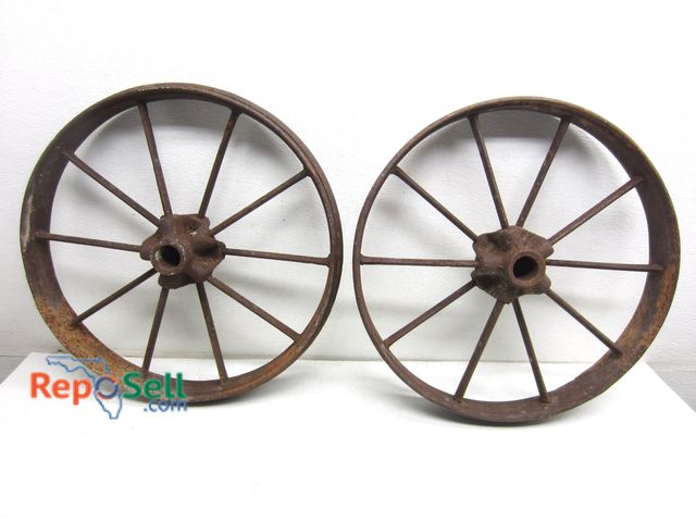 Lot 31-5085 - (2) Antique Metal Wagon Wheels 21" W