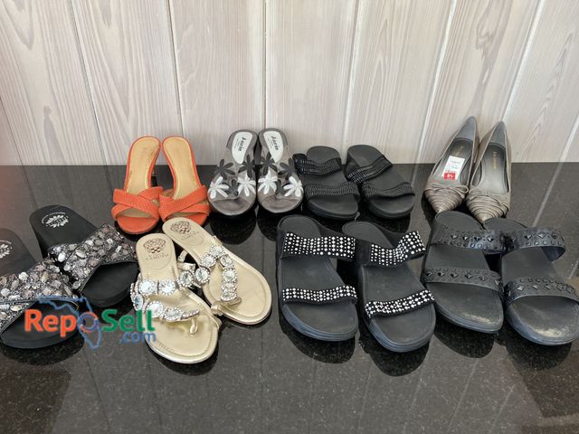 Lot 31-2132 - Ladies Shoe Lot: Angiolini Size 8.5, Camuto, Yellow Box, etc.